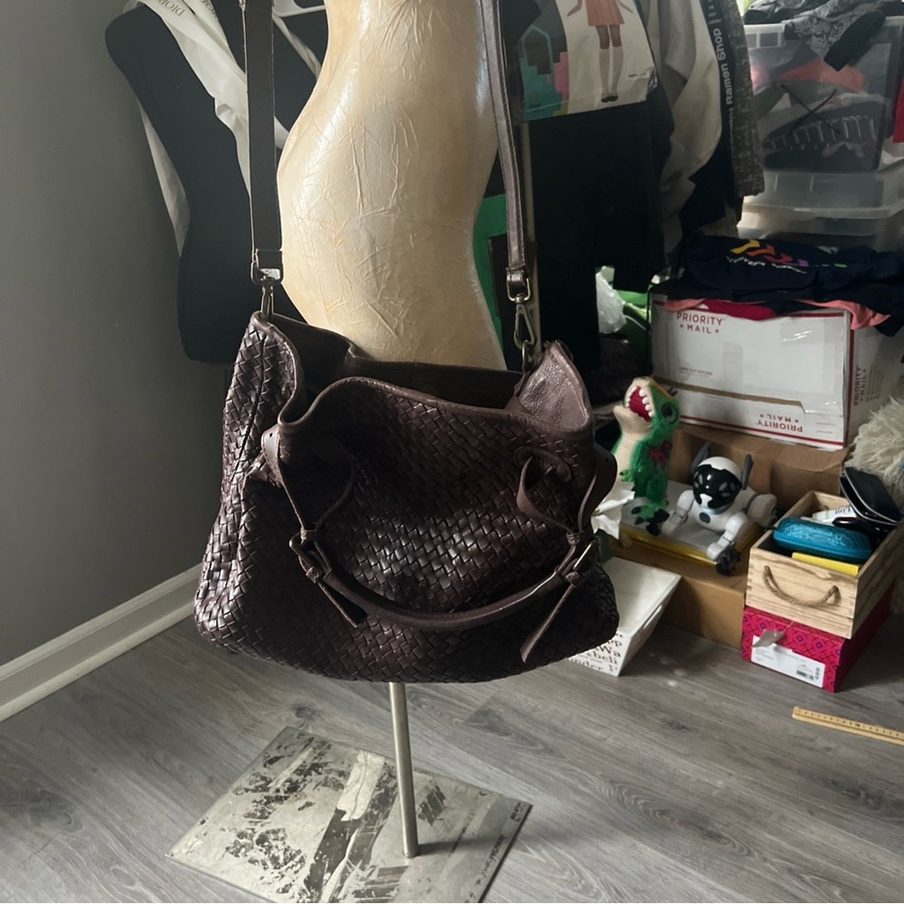 Valentina Dark Brown Woven Shoulder Bag - Picture 9 of 10